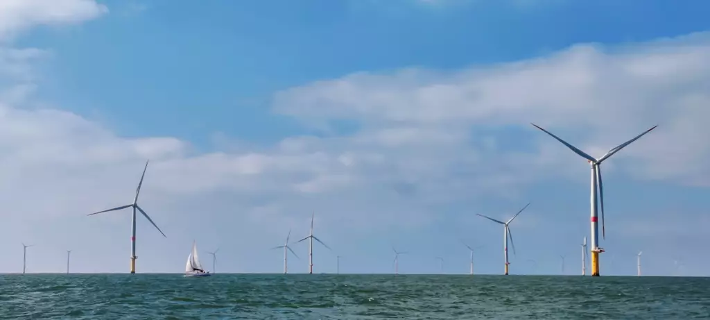 Photographie du parc éolien de Saint-Nazaire, un exemple d’énergie renouvelable intégrée au réseau